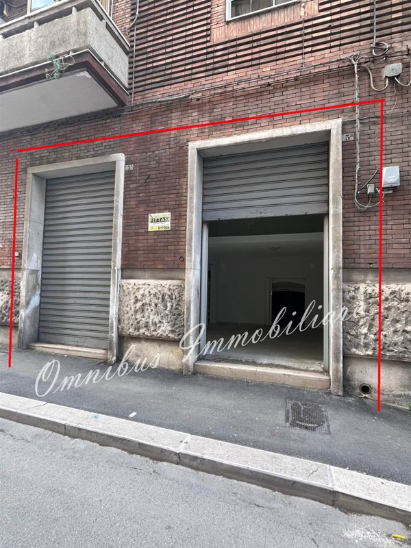 locale di sgombero in vendita a Foggia