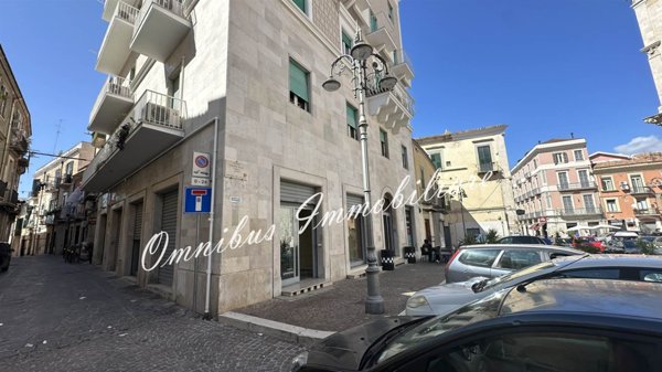 ufficio in vendita a Foggia in zona Centro Città