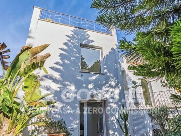 casa indipendente in vendita a Foggia in zona Macchia Gialla