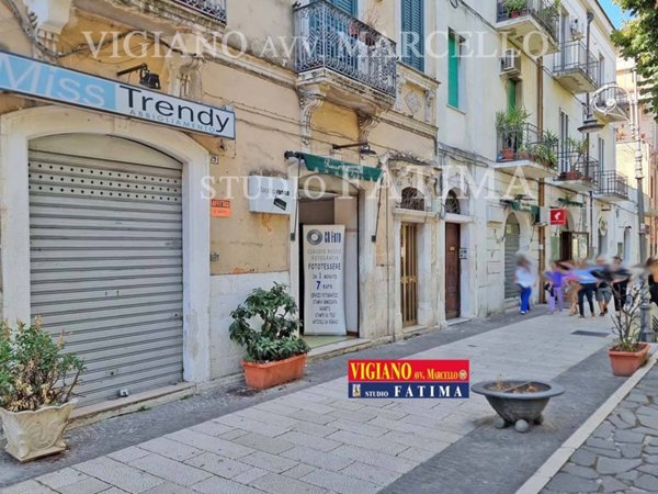 negozio in vendita a Foggia in zona Centro Città