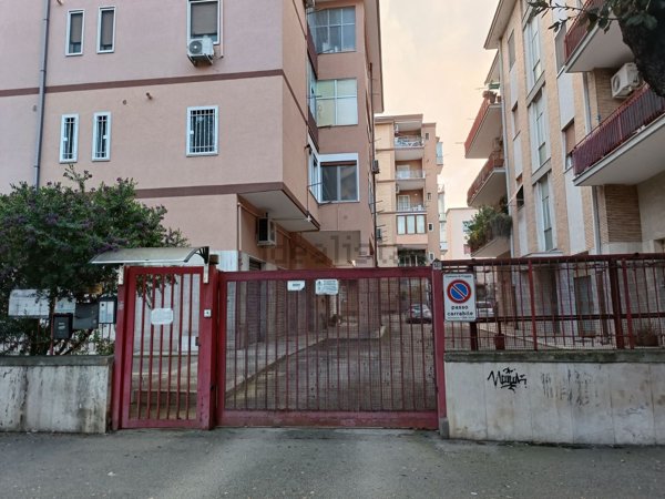 ufficio in vendita a Foggia in zona Immacolata / San Pio X