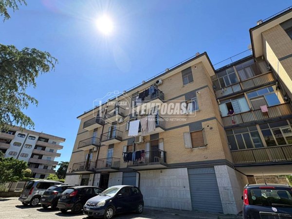 appartamento in vendita a Foggia in zona Candelaro