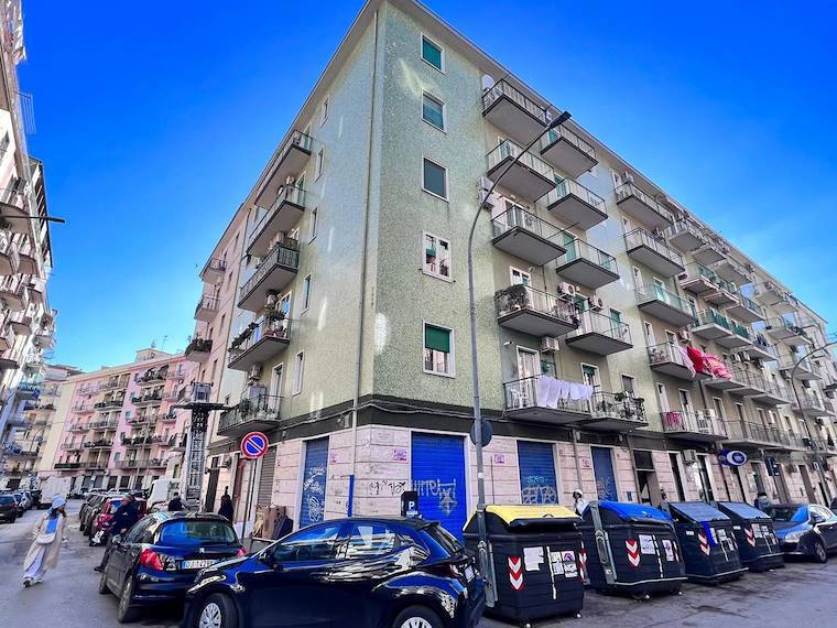 negozio in vendita a Foggia in zona Immacolata / San Pio X