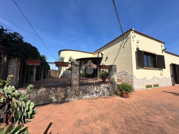 casa indipendente in vendita a Foggia