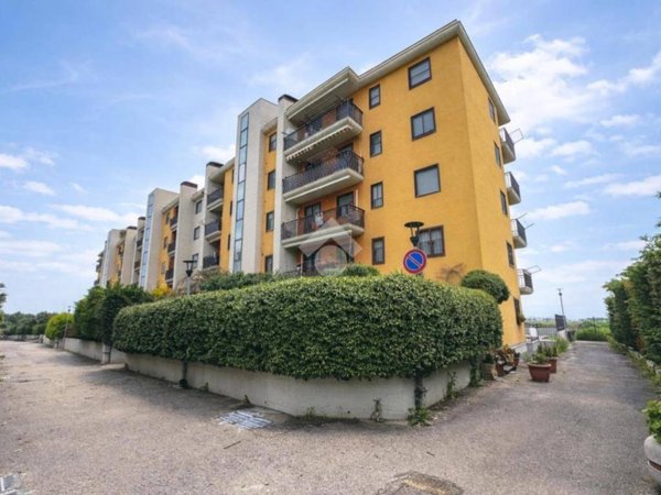 appartamento in vendita a Foggia in zona Candelaro