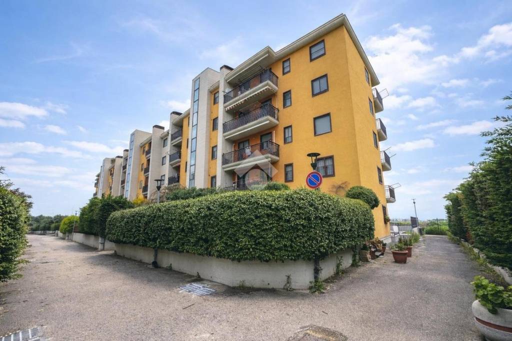 appartamento in vendita a Foggia in zona Candelaro