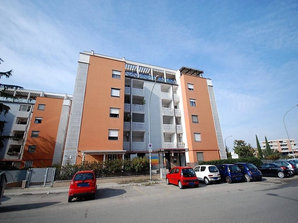 appartamento in vendita a Foggia in zona Macchia Gialla