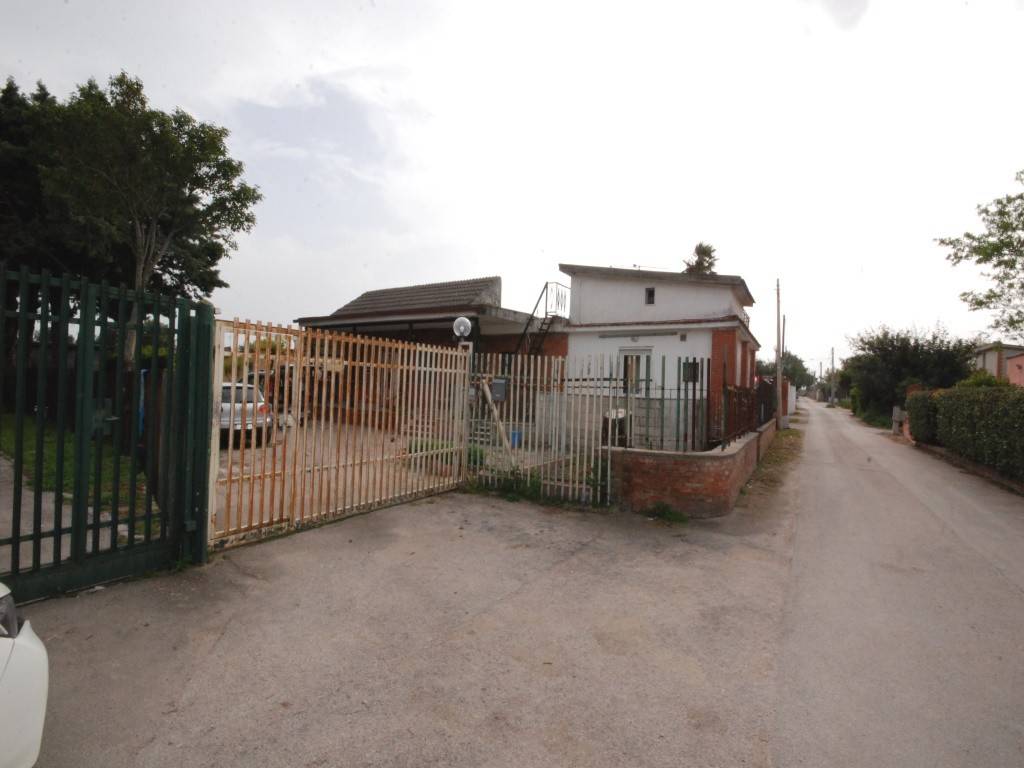 casa indipendente in vendita a Foggia