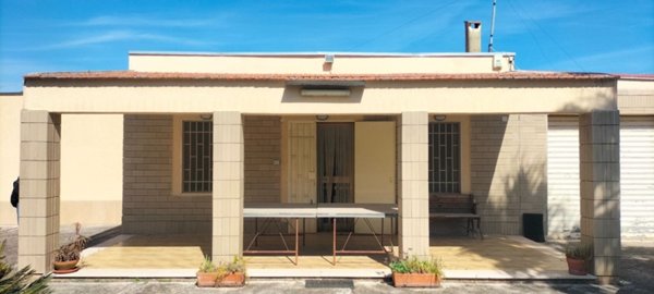 casa indipendente in vendita a Foggia in zona Cervaro