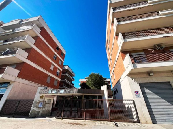 appartamento in vendita a Foggia in zona Candelaro