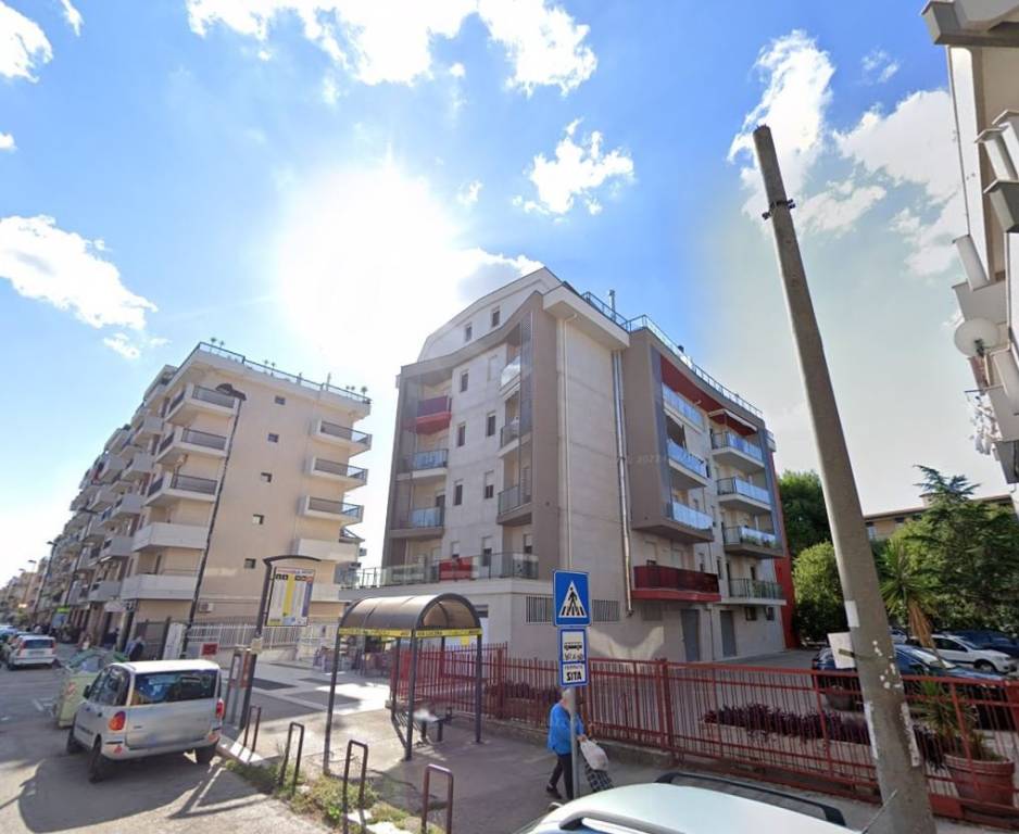 appartamento in vendita a Foggia in zona Candelaro