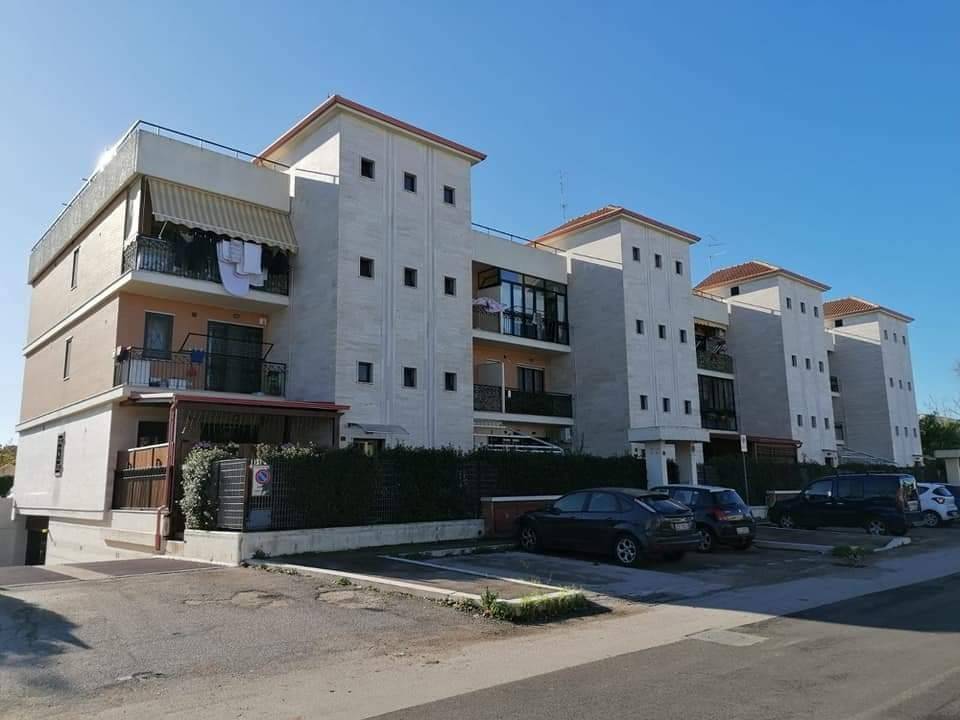 appartamento in vendita a Foggia in zona Villaggio Artigiani