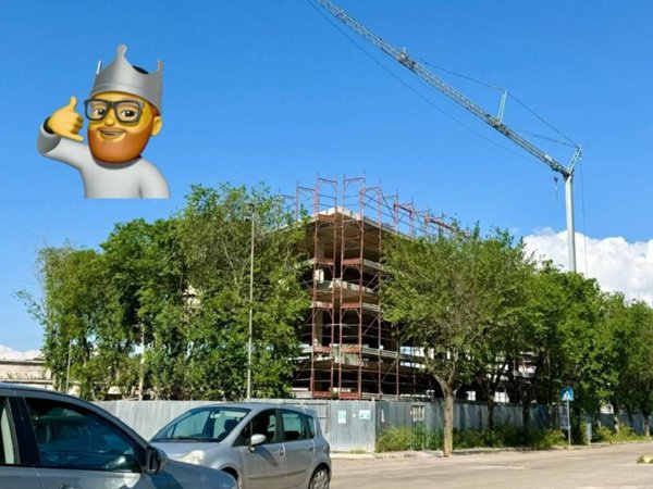 ufficio in vendita a Foggia in zona Candelaro