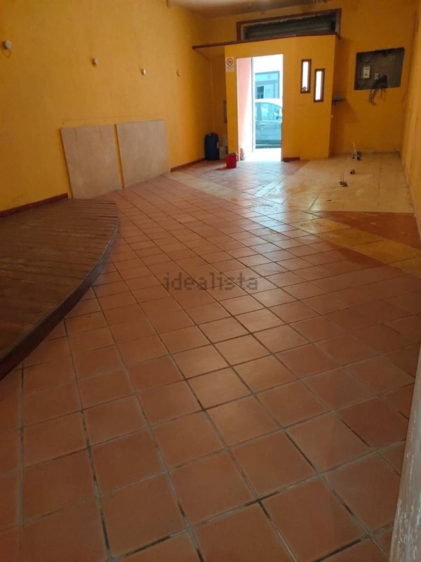 locale commerciale in vendita a Foggia