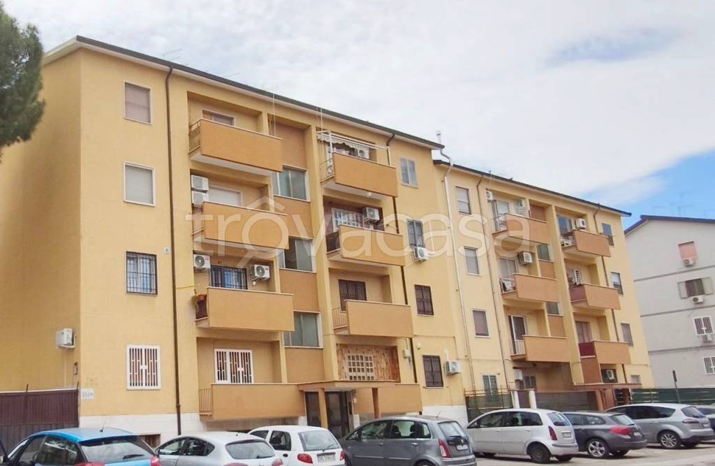 appartamento in vendita a Foggia in zona CEP