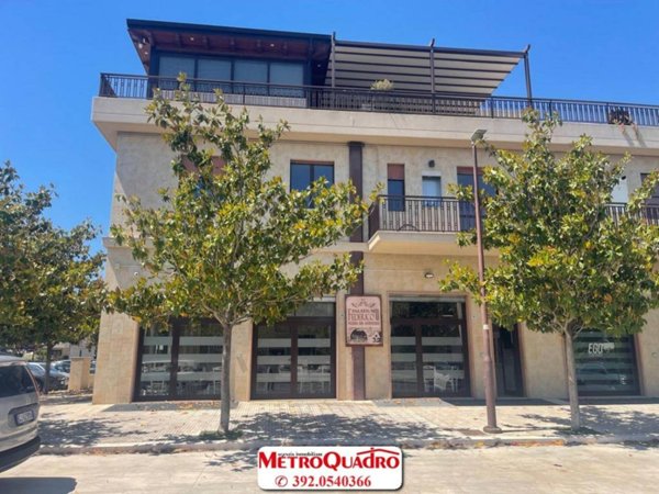 negozio in vendita a Foggia in zona Ordona Sud