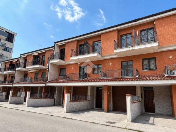casa indipendente in vendita a Foggia