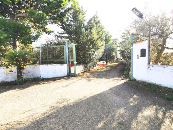 casa indipendente in vendita a Foggia in zona CEP