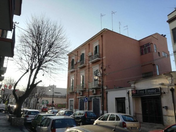 negozio in vendita a Foggia in zona Centro Città