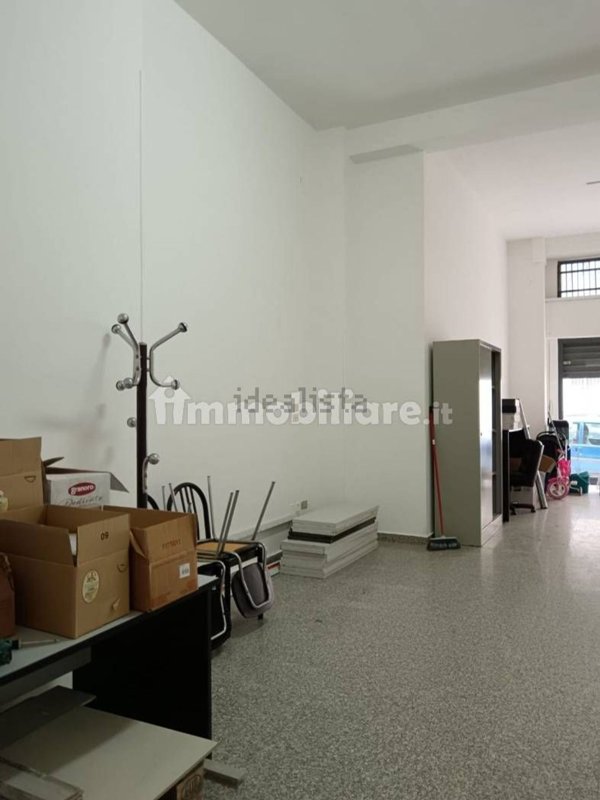 locale commerciale in vendita a Foggia in zona Centro Città