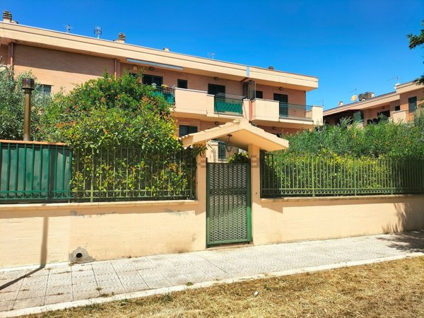casa indipendente in vendita a Foggia