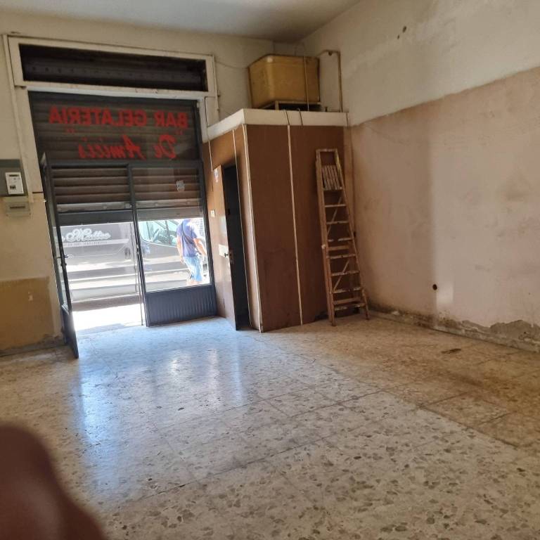 negozio in vendita a Foggia