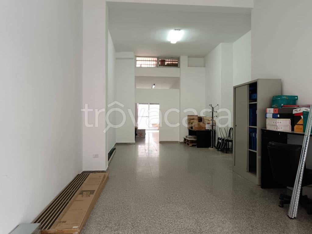 negozio in vendita a Foggia in zona Immacolata / San Pio X