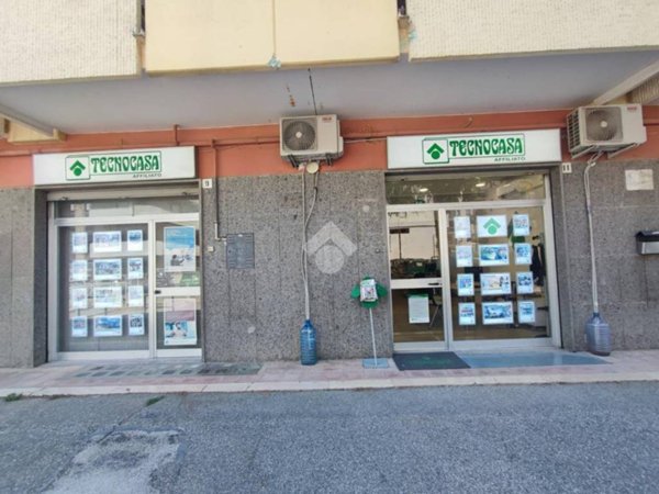 negozio in vendita a Foggia in zona Macchia Gialla