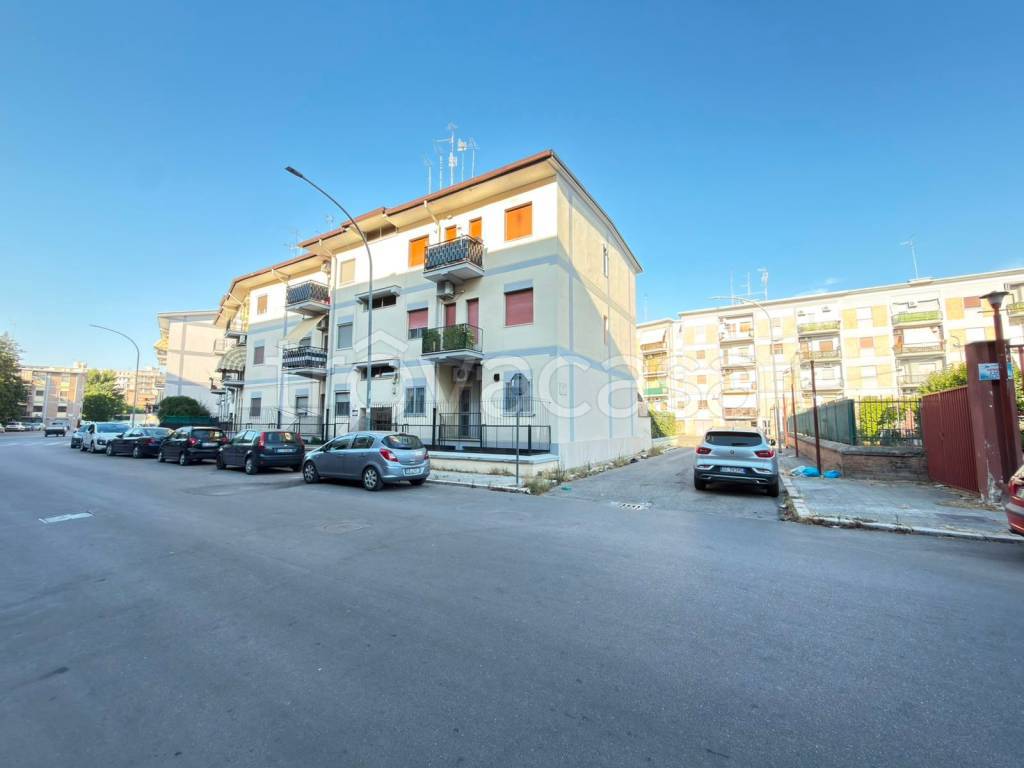 appartamento in vendita a Foggia in zona Immacolata / San Pio X