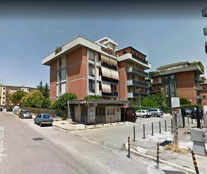 appartamento in vendita a Foggia in zona Immacolata / San Pio X