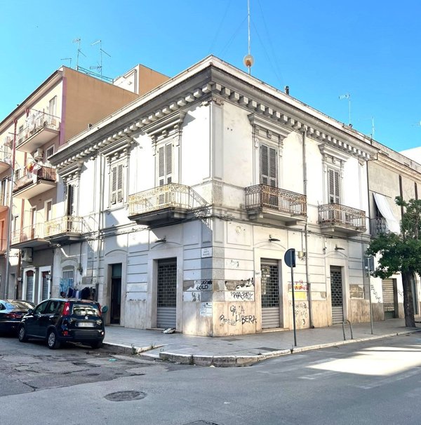 casa indipendente in vendita a Foggia in zona Centro Città