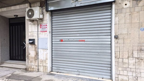 locale commerciale in vendita a Foggia in zona Camporeale
