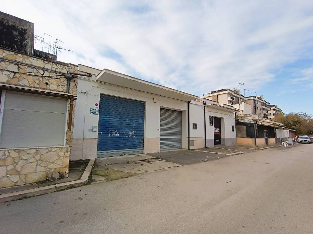 box auto in vendita a Foggia in zona Candelaro