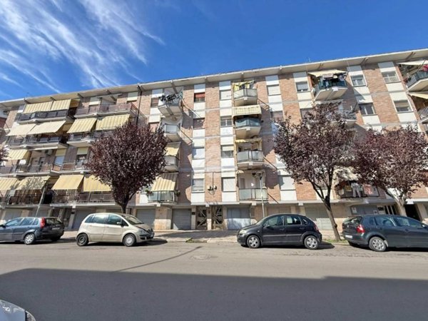 appartamento in vendita a Foggia in zona Immacolata / San Pio X