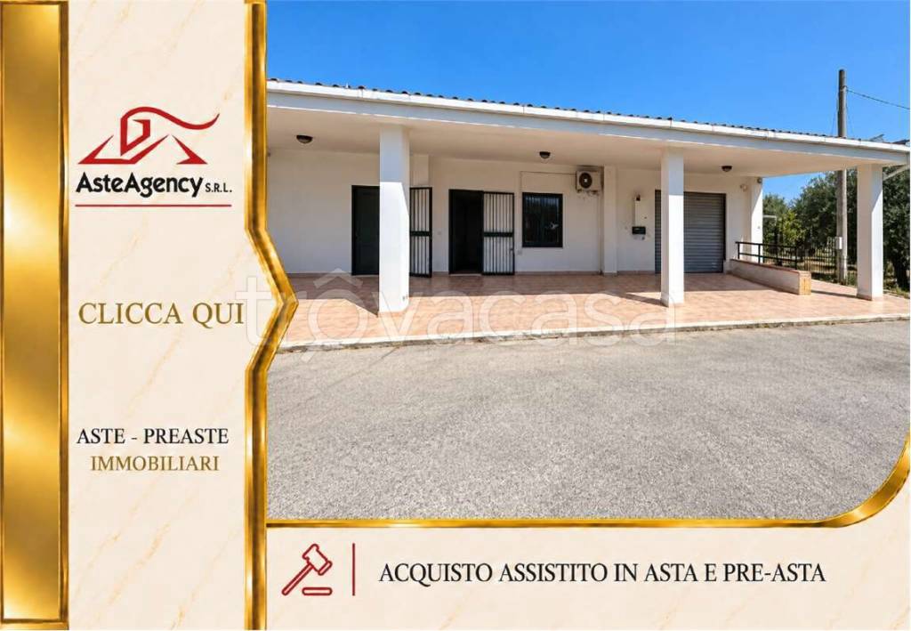 casa indipendente in vendita a Foggia in zona Macchia Gialla