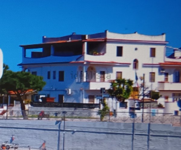 appartamento in vendita ad Ischitella in zona Foce Varano