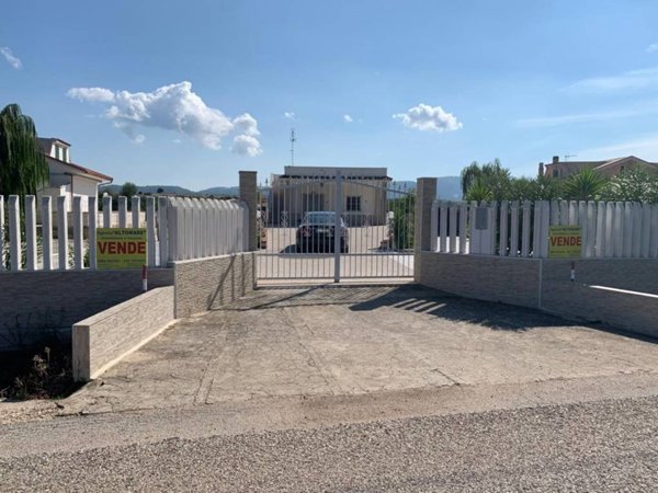 casa indipendente in vendita ad Ischitella