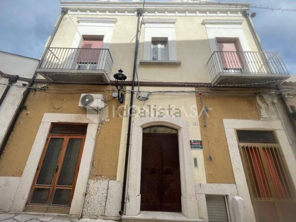 casa indipendente in vendita a Lesina