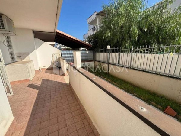 casa indipendente in vendita a Lesina