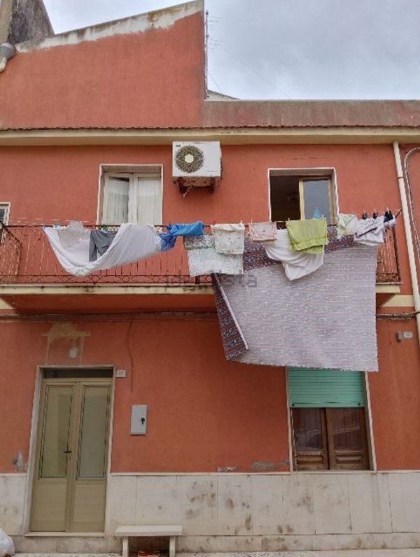 casa indipendente in vendita a Lesina