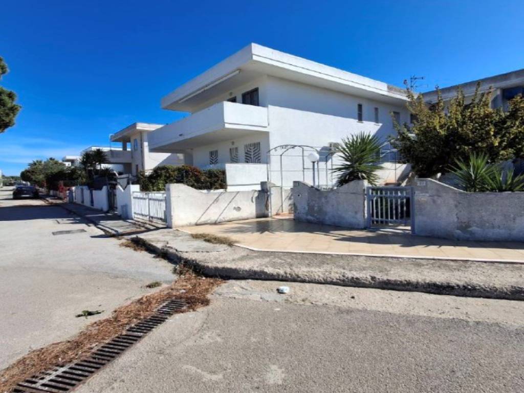 appartamento in vendita a Lesina