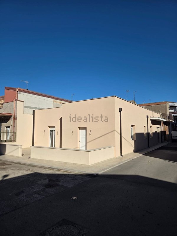 casa indipendente in vendita a Lesina