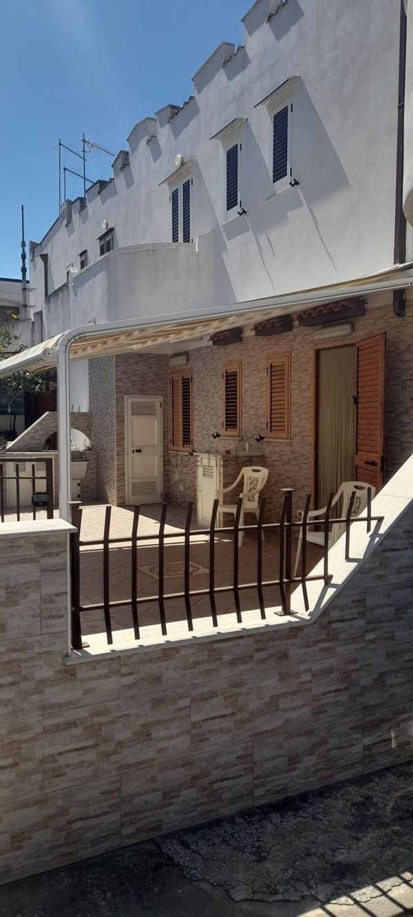 casa indipendente in vendita a Lesina