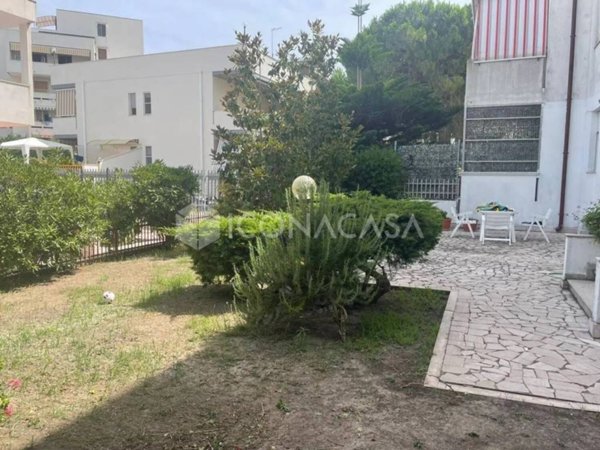 casa indipendente in vendita a Lesina