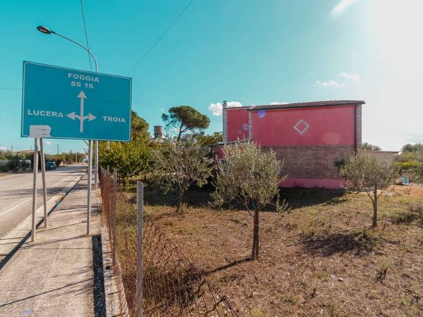 casa indipendente in vendita a Lucera in zona San Giusto