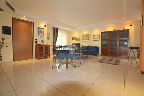 casa indipendente in vendita a Lucera