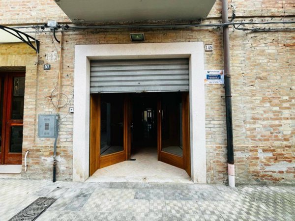 casa indipendente in vendita a Lucera