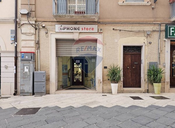 casa indipendente in vendita a Lucera