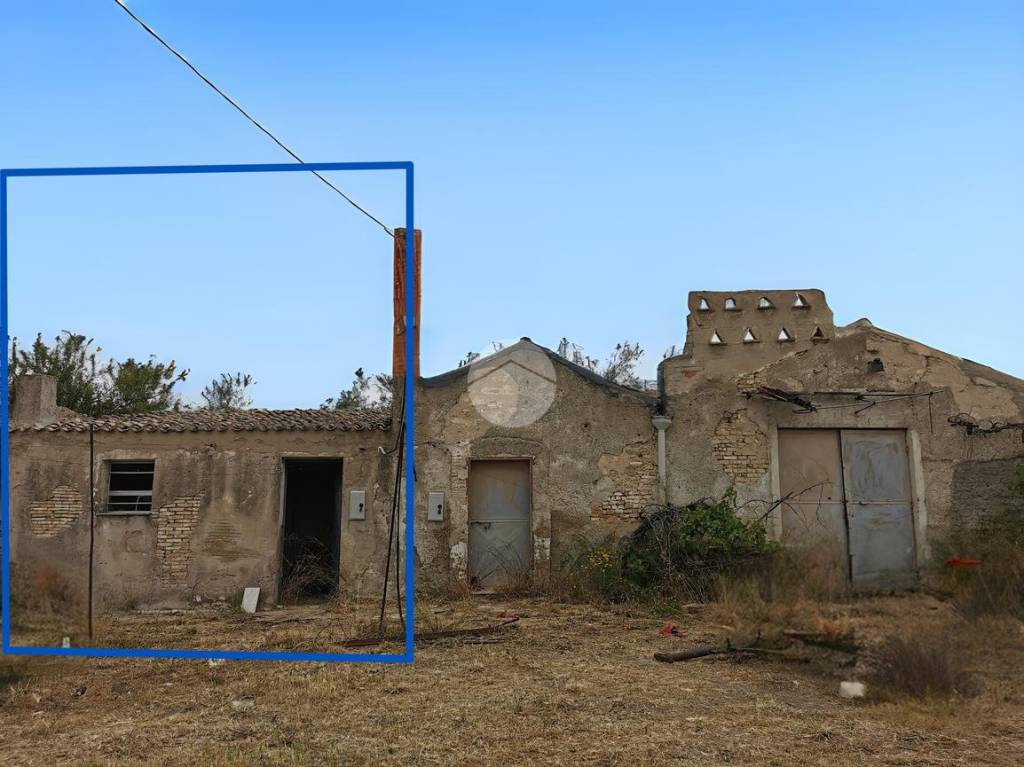 terreno agricolo in vendita a Lucera
