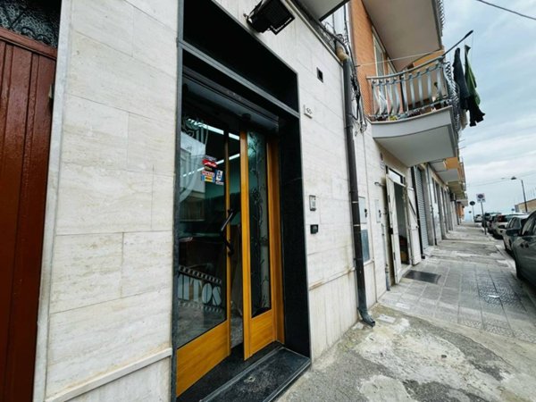 locale commerciale in vendita a Lucera